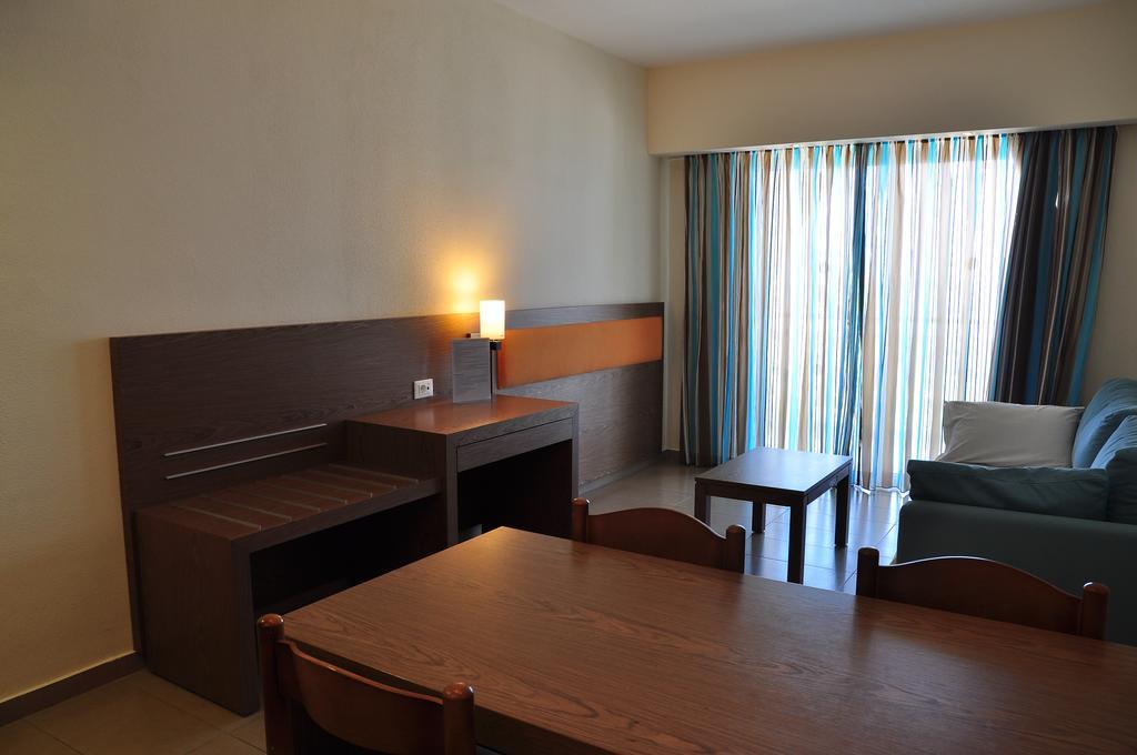 Sea Melody Beach Hotel Apartments Ialysos  Room photo